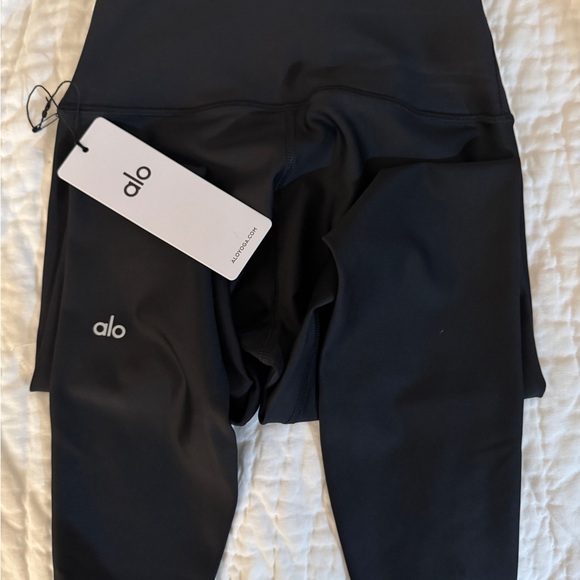 ALO Yoga Black High-Waist Leggings - Picture 2 of 4